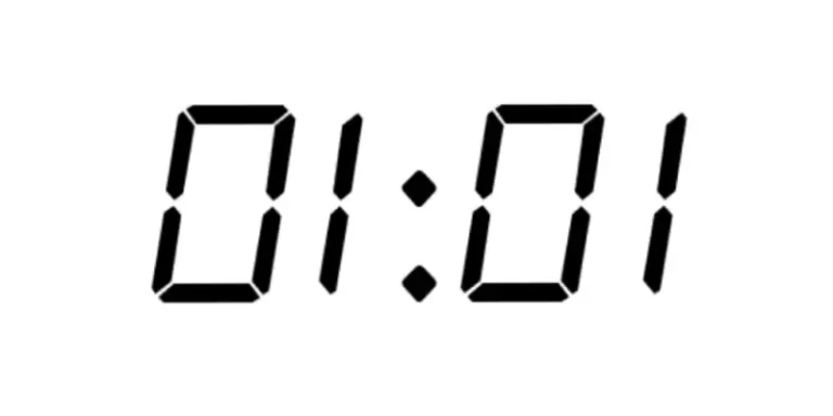 01:01 Uhrzeit-Bedeutung: Symbole und Signifikanz